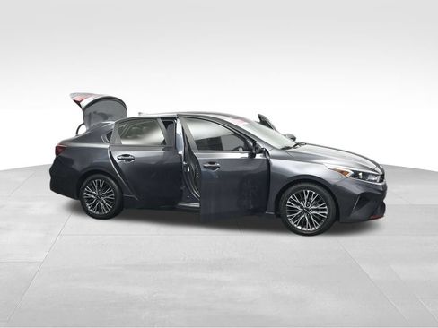 Used 2023 Kia Forte GT-Line FWD image 47