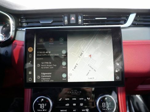 Used 2022 Jaguar F-PACE SVR image 59