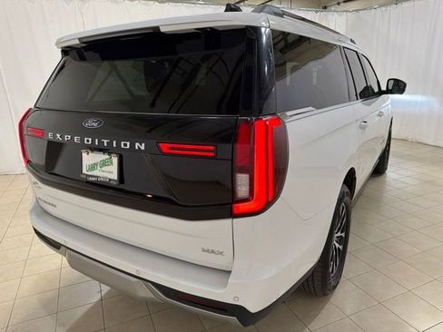 Used 2025 Ford Expedition Max Platinum AWD/4WD image 6