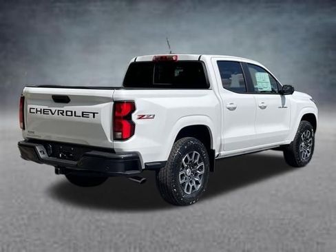 New 2026 Chevrolet Colorado Z71 w/ Technology Package AWD/4WD image 3