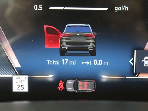 Used 2026 BMW X5 sDrive40i w/ M Sport Package image 36