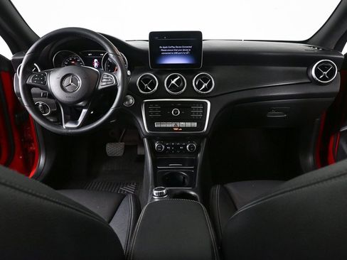 Used 2019 Mercedes-Benz CLA 250 image 17