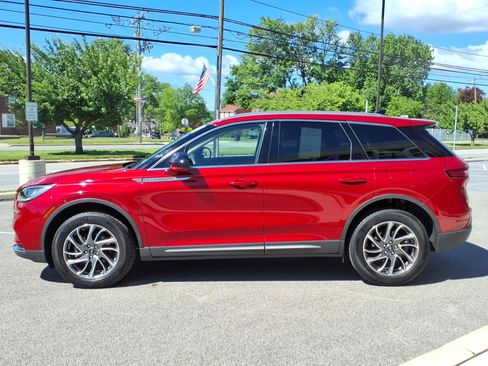 Certified 2022 Lincoln Corsair AWD w/ Equipment Group 101A image 6
