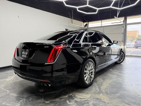 Used 2018 Cadillac CT6 Luxury AWD/4WD image 3