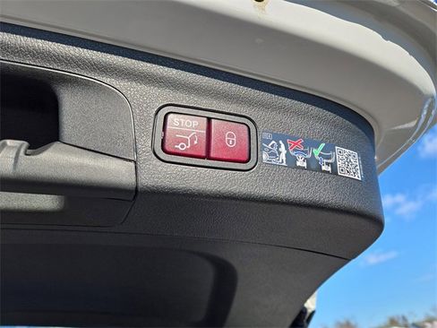 New 2026 Mercedes-Benz GLE 580 4MATIC image 30