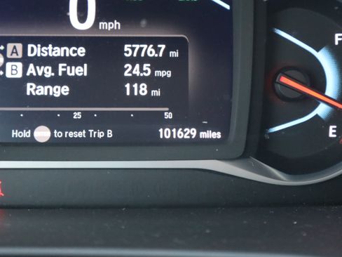 Used 2019 Honda Pilot Touring image 26