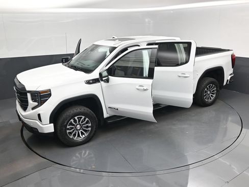 Used 2023 GMC Sierra 1500 AT4 w/ AT4 Preferred Package AWD/4WD image 20