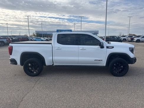 Certified 2024 GMC Sierra 1500 AT4X image 2