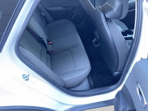 Used 2025 Kia K4 FWD image 11