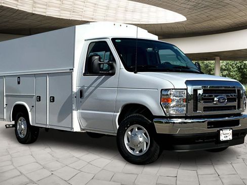New 2025 Ford E-350 and Econoline 350 Super Duty w/ Power Equipment Group image 2