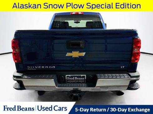 Used 2018 Chevrolet Silverado 2500 LT AWD/4WD image 8