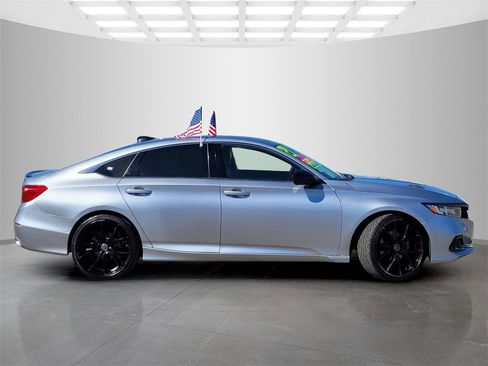 Used 2021 Honda Accord Sport image 3
