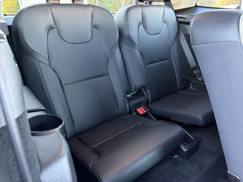 Used 2024 Volvo XC90 B5 Plus image 39