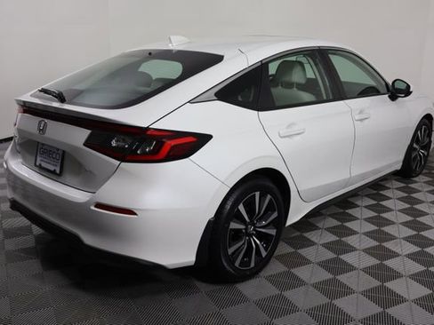 Used 2024 Honda Civic EX-L image 8