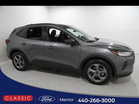 Certified 2025 Ford Escape ST-Line AWD/4WD image 1