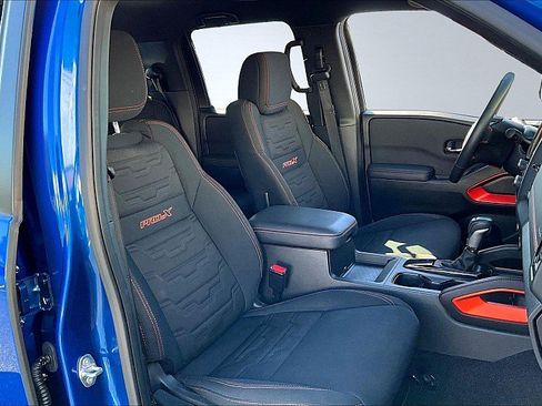 Used 2024 Nissan Frontier Pro-X RWD image 7