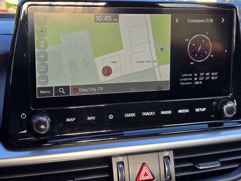 Used 2023 Kia Forte GT-Line w/ GT-Line Technology Package image 17