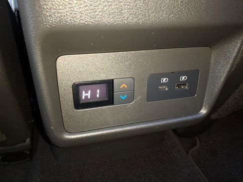 Used 2021 Nissan Rogue SL image 10