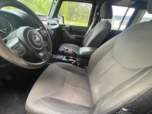 Used 2017 Jeep Wrangler Unlimited Sport AWD/4WD image 10