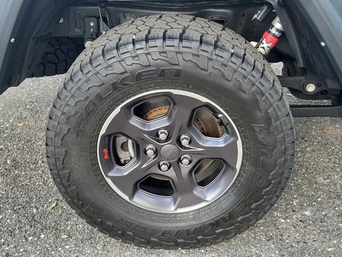Used 2022 Jeep Gladiator Rubicon w/ Trailer Tow Package image 6