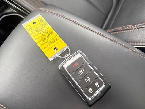 Used 2024 Jeep Grand Cherokee L Summit image 28