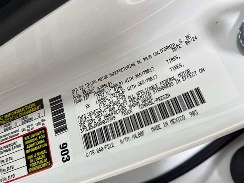 Used 2024 Toyota Tacoma TRD Off-Road image 11