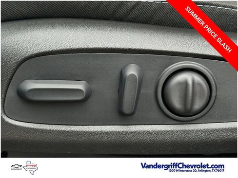 New 2027 Chevrolet Bolt LT w/ Comfort Package FWD image 21