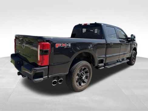 Used 2023 Ford F250 Lariat w/ Lariat Ultimate Package AWD/4WD image 7