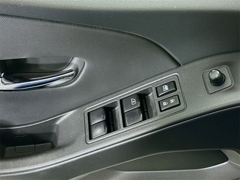 Certified 2024 Nissan Frontier SV image 25