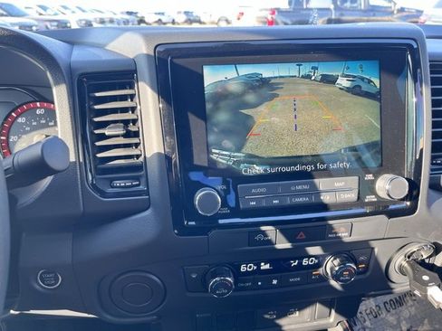 Used 2024 Nissan Frontier Pro-X image 12