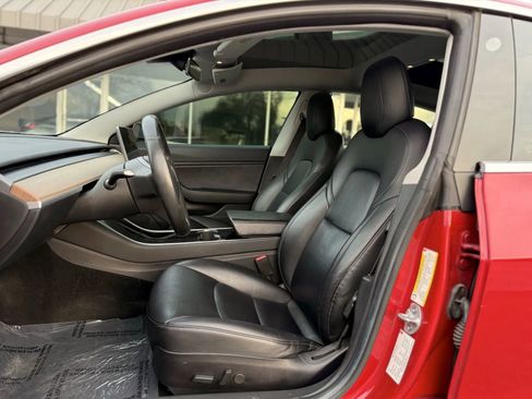 Used 2018 Tesla Model 3 Performance image 18