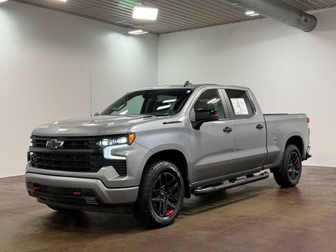 Used 2025 Chevrolet Silverado 1500 RST w/ Redline Edition AWD/4WD image 7