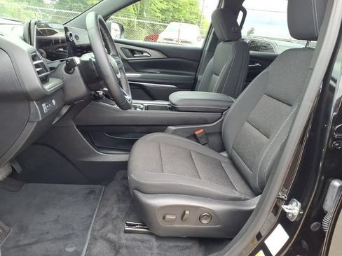Used 2026 Chevrolet Traverse LT FWD image 10