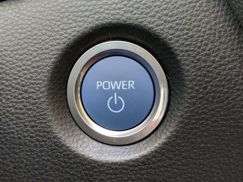 Used 2020 Toyota Corolla LE image 25