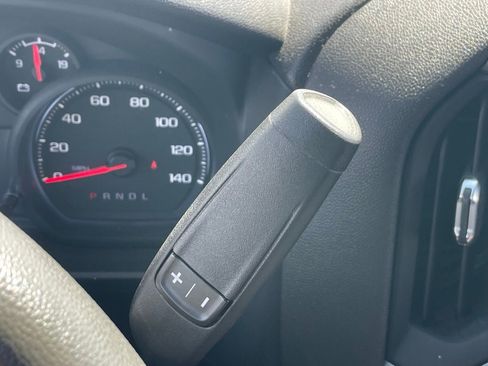 Used 2022 Chevrolet Silverado 1500 Custom RWD image 9