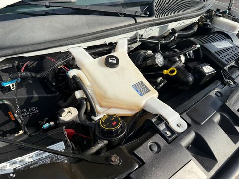 Used 2020 Chevrolet Express 2500 w/ Driver Convenience Package image 39