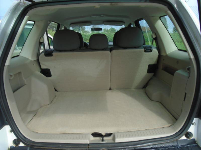 Used 2012 Ford Escape XLS AWD/4WD image 19