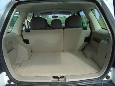 Used 2012 Ford Escape XLS AWD/4WD image 19