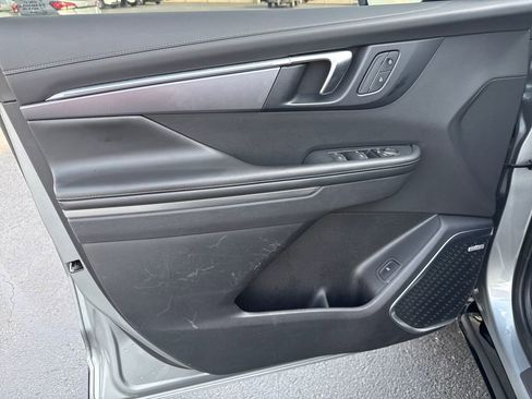 Used 2025 Buick Enclave Sport Touring image 11