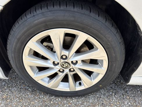 Used 2023 Toyota Camry LE FWD image 10