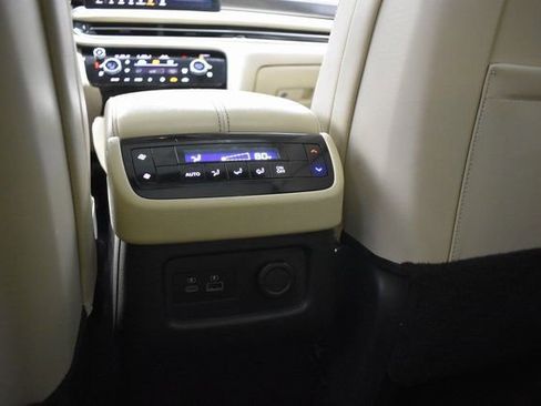 Used 2023 INFINITI QX60 Luxe image 35