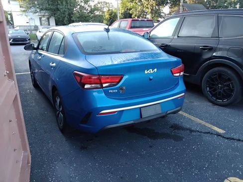 Used 2023 Kia Rio S w/ Technology Package FWD image 5