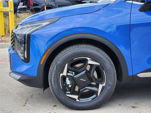 New 2026 Kia Sportage EX w/ EX Panorama Roof Package image 5