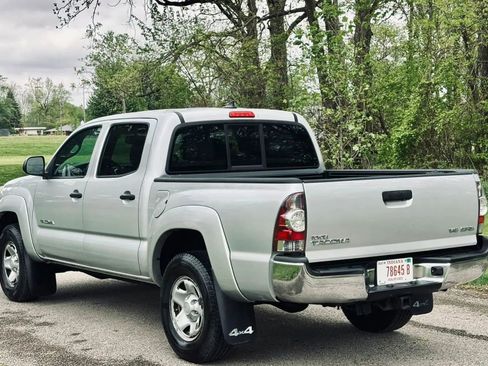 Used 2012 Toyota Tacoma 4x4 Double Cab w/ SR5 Pkg image 8