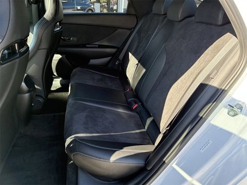 Used 2025 Hyundai Elantra N image 30