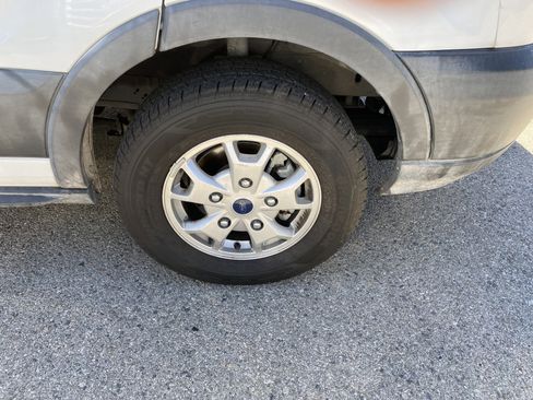 Used 2016 Ford Transit 250 130 Low Roof RWD image 20