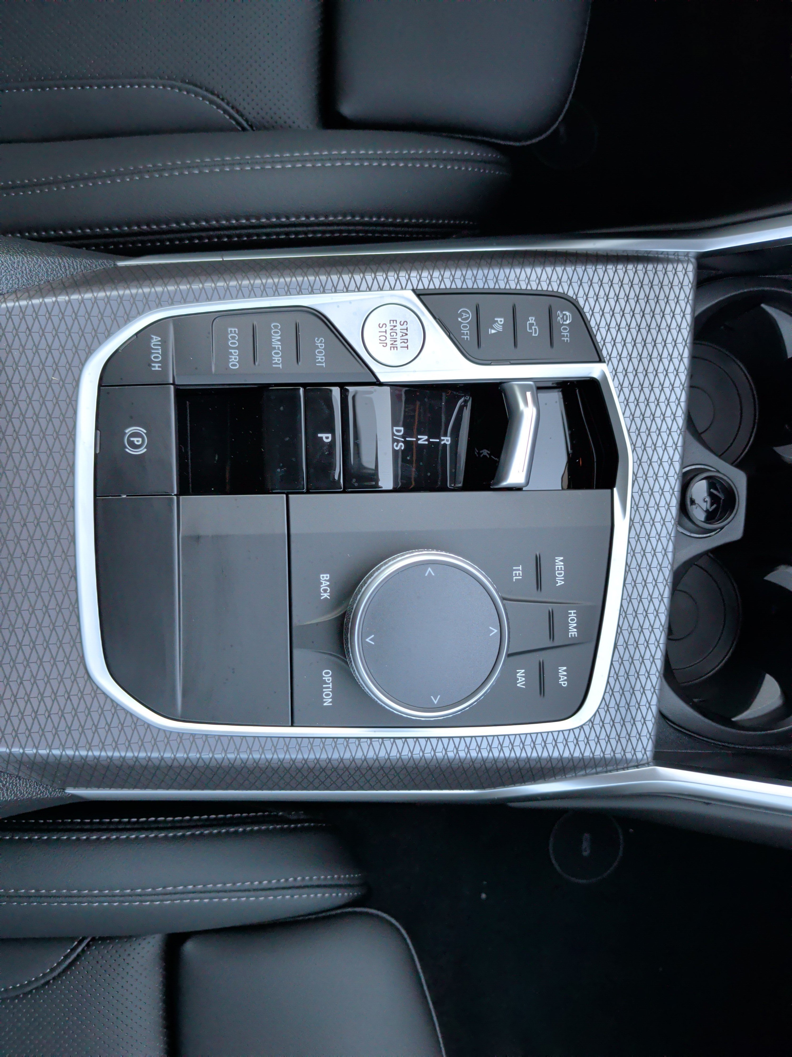 Used 2026 BMW 330i Sedan w/ M Sport Package RWD image 29
