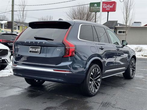 New 2026 Volvo XC90 B6 Plus w/ Protection Package Premier image 21