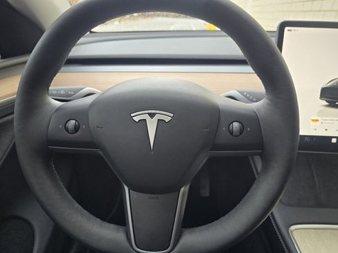 Used 2024 Tesla Model Y Long Range image 24
