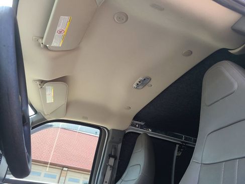 Used 2018 Chevrolet Express 2500 Extended image 52